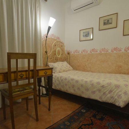 Bed and Breakfast Borgo Della Rocca Montemurlo Zewnętrze zdjęcie